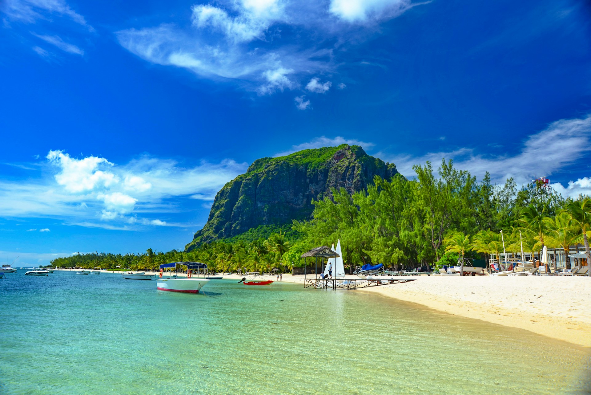 Voyage à l’île Maurice thanks to Foto di Ondrej Bocek su Unsplash